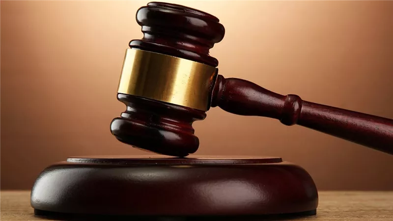 تجديد حبس تشكيل عصابى ضبط بحوزتهم ترسانه من طائرات 