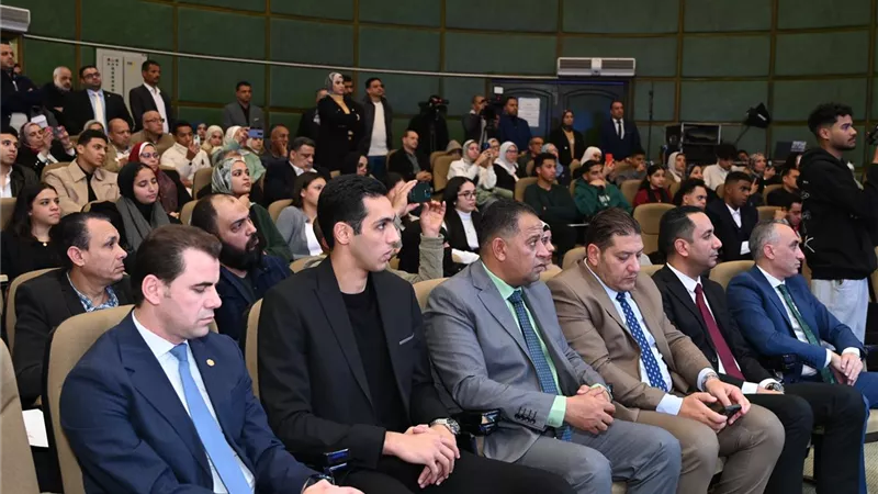 أشرف صبحي: دعم اللاعبين المتفوقين علميا جزء من إعداد كوادر وطنية متكاملة