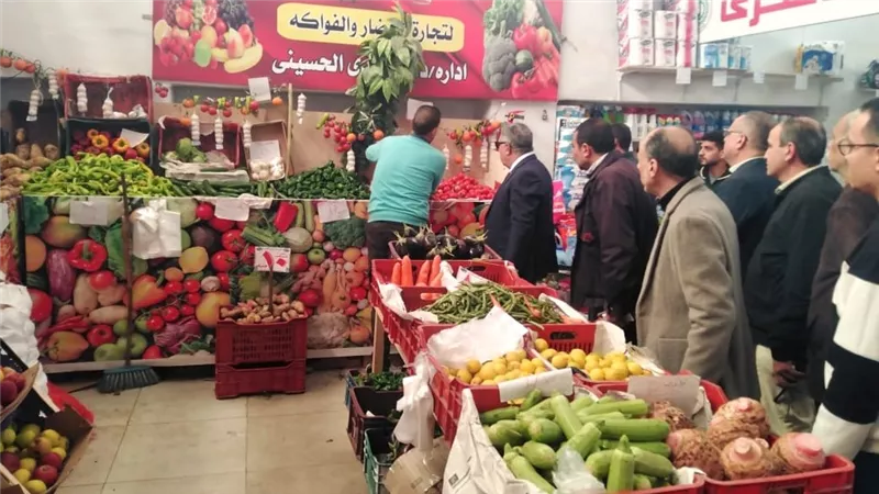 محافظ الدقهلية يتفقد معرض عبد السلام عارف ويؤكد تخفيض أسعار السلع 15%