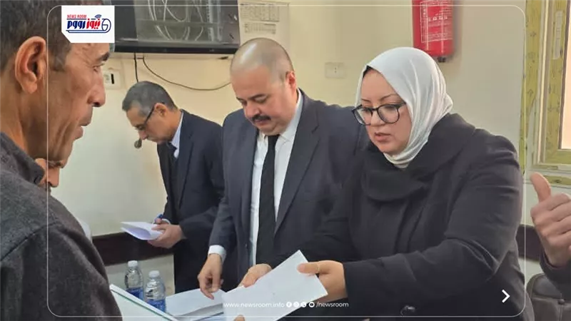 تضامن الفيوم يسلم دعمًا ماديا وعينيا لأسر شهداء لقمة العيش بطامية