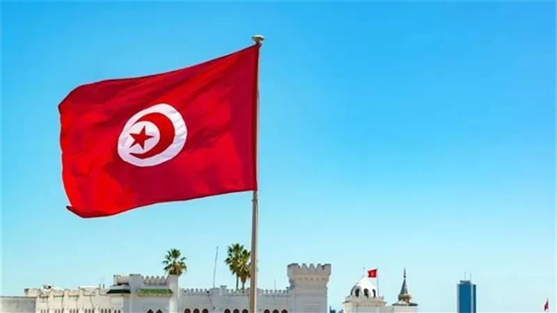 تونس تكافح الغش في الباكالوريا.. سجن أستاذ وطالب واعتقال 9 بسماعات إلكترونية