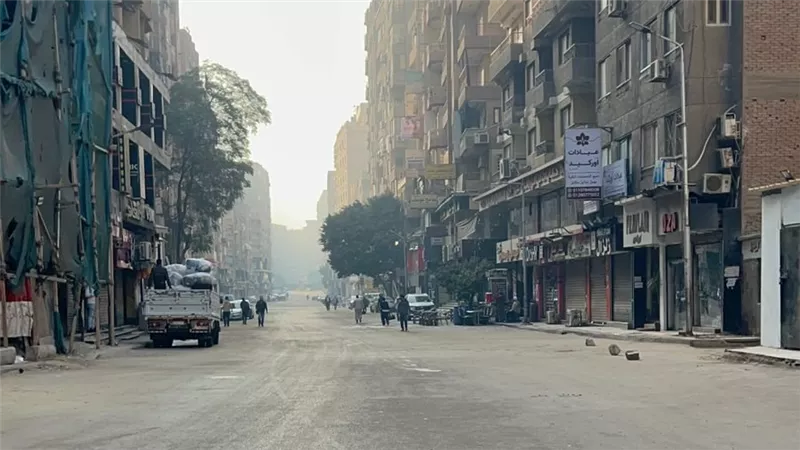 بعد واقعة المشاجرة.. محافظة الجيزة تزيل كافة الإشغالات بشارع العريش |صور