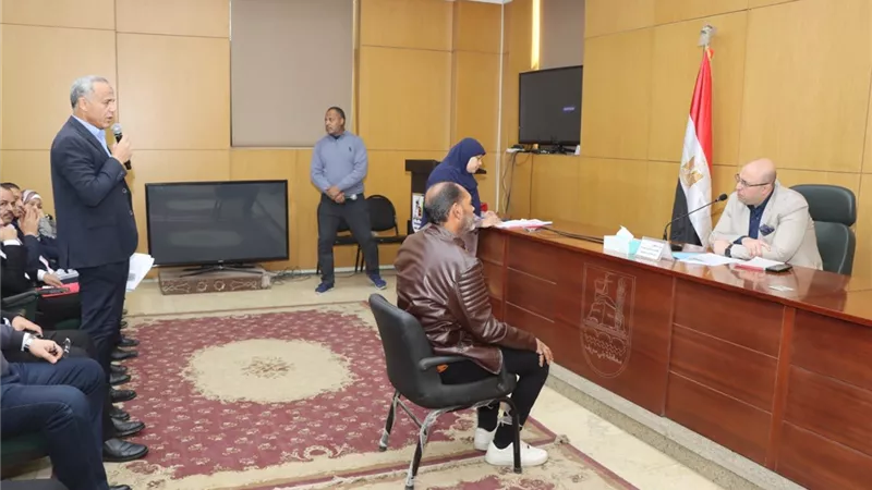 قرارات سريعة من محافظ بني سويف لمعالجة الشكاوى ومراقبة المخالفات الصناعية