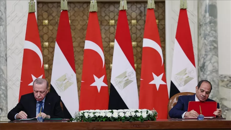 سياسيون عن زيارة أردوغان: تعزز الشراكة الاستراتيجية وتعيد رسم خريطة التوازنات 