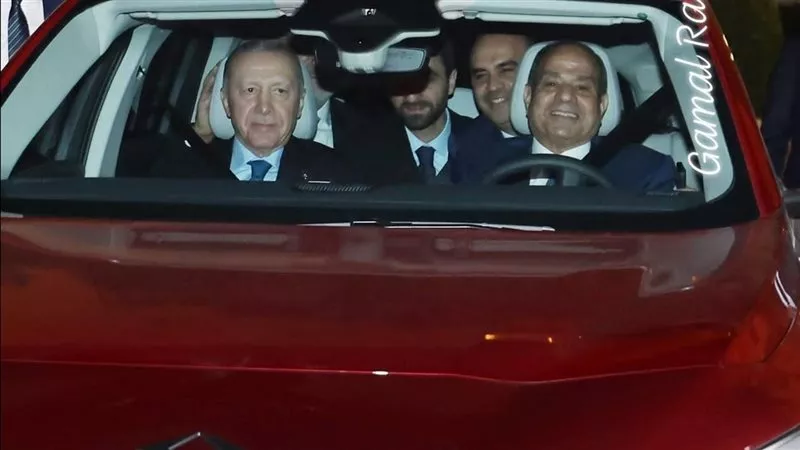 قطر وباكستان والكويت.. رؤساء أهداهم أردوغان سيارة توج الكهربية التركية