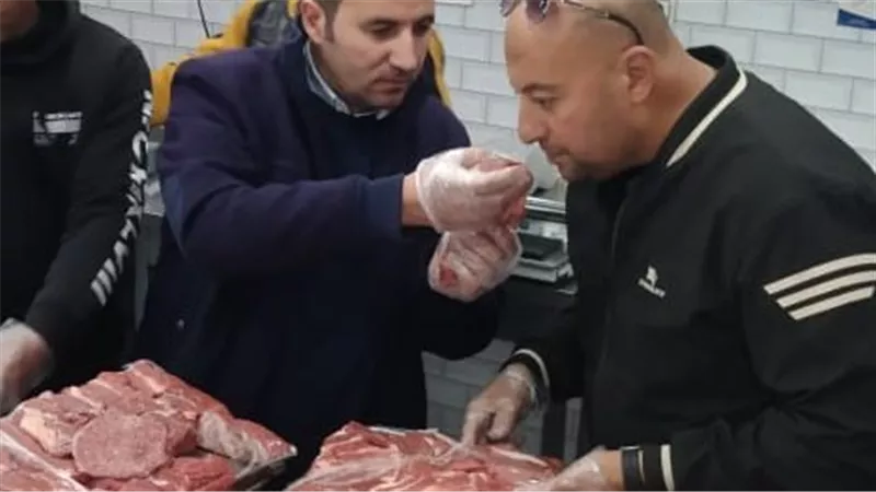 ضبط ما يقرب من (3) طن لحوم ودواجن وأسماك غير صالحة للاستهلاك بالمنوفية 