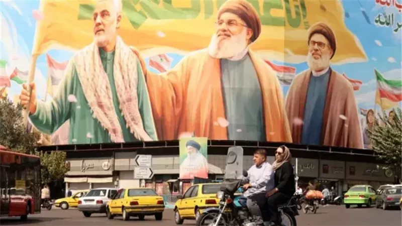 إيران تمنح النساء تصريحا رسميا لقيادة الدراجات النارية