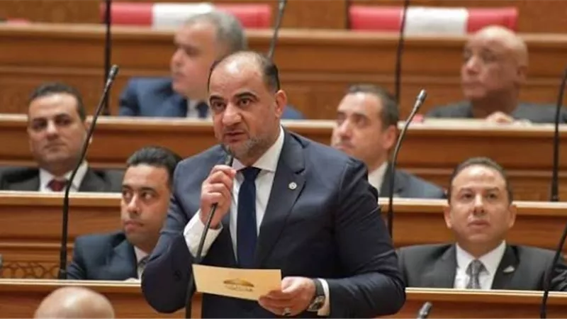 النائب حاتم عبدالعزيز يقدم طلب إحاطة للحكومة بسبب الفشل الإدارى 