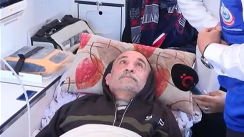 مصاب فلسطيني لوزير الصحة: الرئيس السيسي على راسنا من فوق