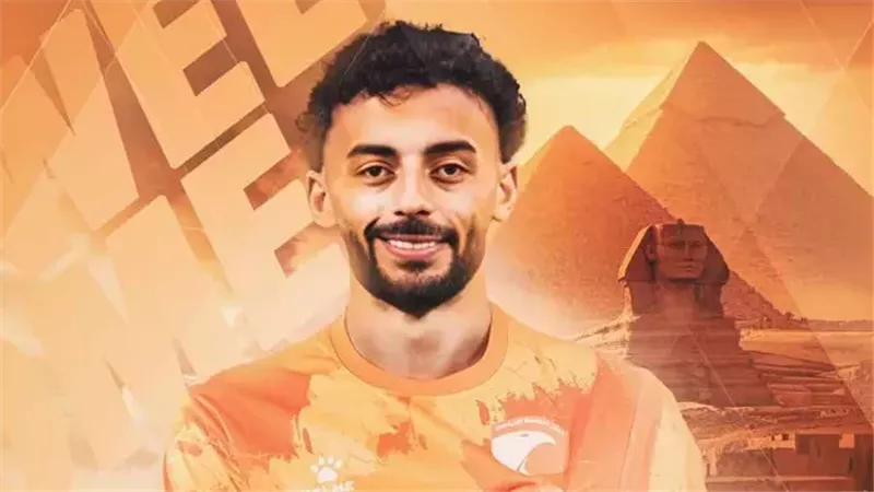 بيراميدز يقترب من ضم أحمد عبد القادر ويغري أكرم توفيق