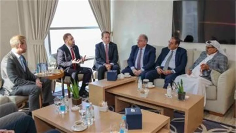  الحبتور يبحث مع وفد سوري رسمي مشروعات استثمارية جديدة في دمشق
