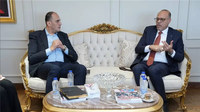 جبران: الوزارة توفر دعمًا كاملًا لحل مشكلات المواطنين والعمال بجميع المحافظات