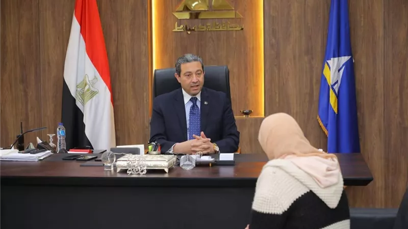 لتعزيز كفاءة الإدارات.. محافظ دمياط يكلف عايدة الرفاعي بإدارة مديرية الإسكان 