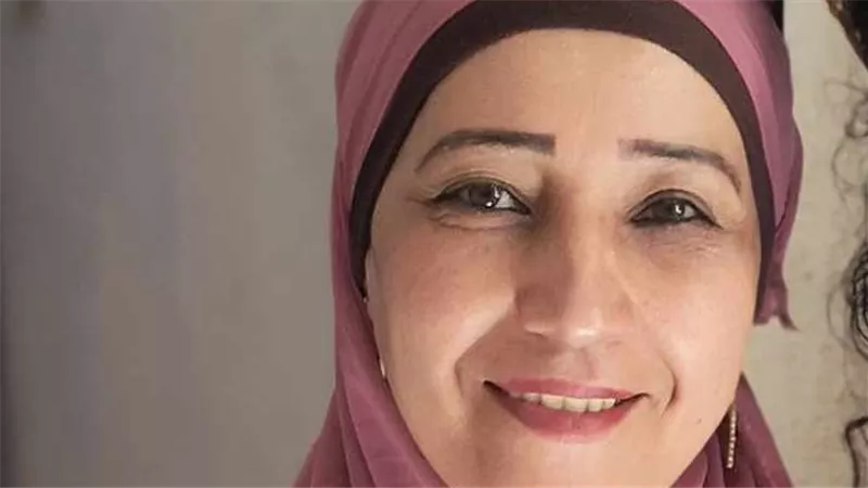 من مطبخ بسيط لرسالة إنسانية عظيمة.. نجلاء أحمد نموذج للمرأة المصرية المكافحة