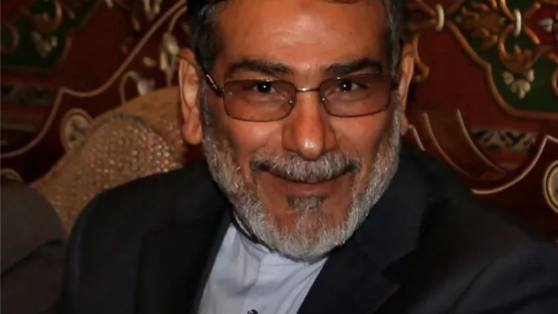 بزشكيان يقرر تعيين علي شمخاني لمنصب أمين مجلس الدفاع في إيران 