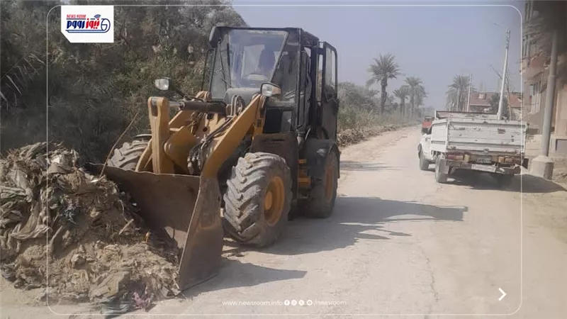 حملات مكثفة للنظافة ورش الطرق وصيانة الإنارة وتحسين المظهر الحضاري بمركز يوسف 