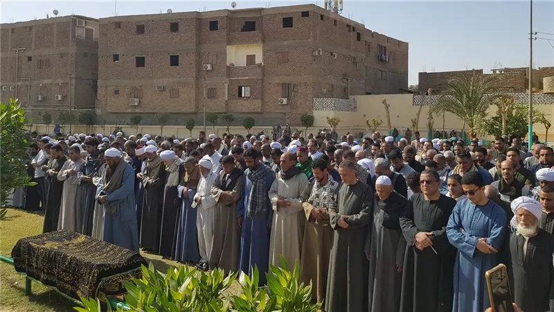 خمسة كيلومترات وفاءً لعالم.. الأقصر تكتب وداعًا تاريخيًا لشيخ المالكية