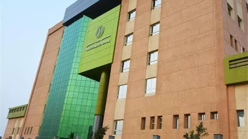 إصابة ممرضة بكسر وكدمات إثر اعتداء أهالي طفل بمستشفى نجع حمادي