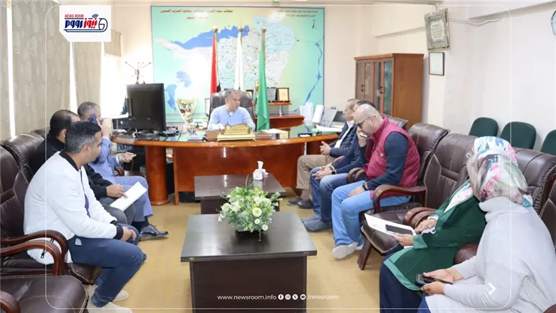 رئيس مياه الفيوم يلتقي مسئولي الشركة المنفذة لأعمال إنشاءات محطة تنقية 