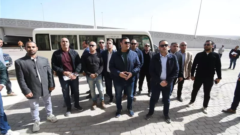 وزير الإسكان يتفقد مركز المؤتمرات والمعارض بالمدينة التراثية بالعلمين الجديدة