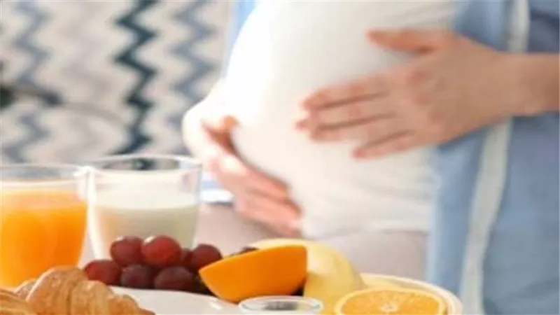 من إجازة الوضع للرضاعة.. تعرف على حقوق المرأة العاملة في قانون العمل الجديد