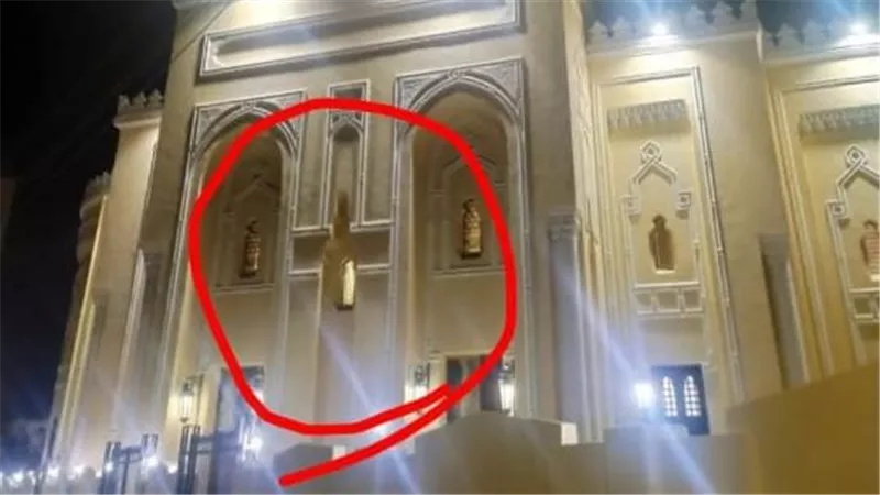 بعد افتتاحه بساعات.. واجهة المسجد العباسي تثير الجدل على مواقع التواصل
