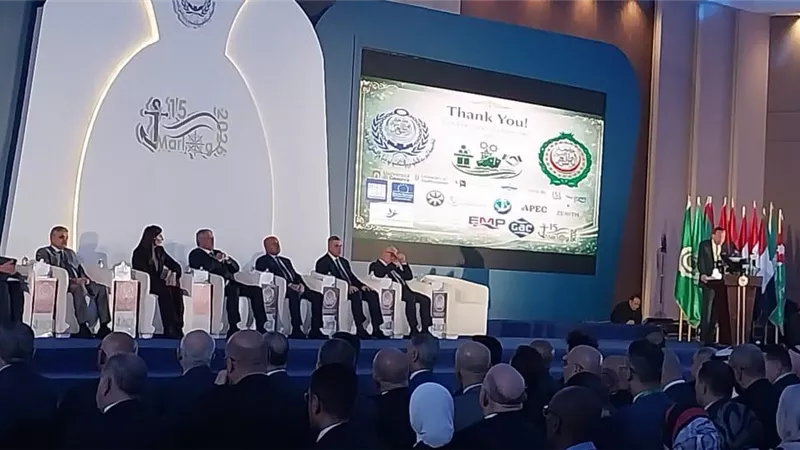 الوزير: نتمنى عودة قناة السويس إلى طبيعتها.. ومتفائلون بجهود الفريق أسامة ربيع