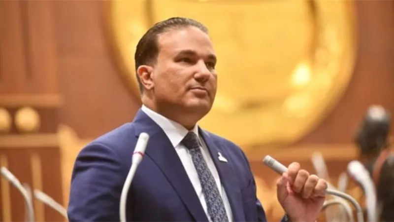 طلب إحاطة بشأن ضعف شبكات الهاتف المحمول وخدمات الإنترنت بالقرى والأرياف 