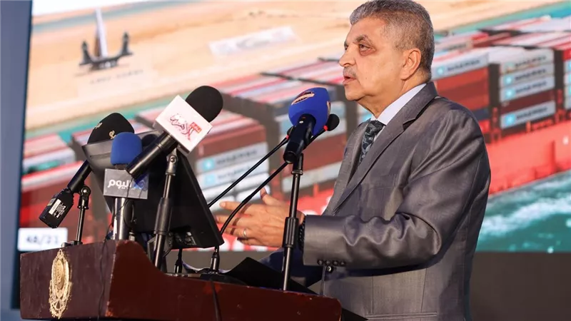 بعد تجديد الثقة.. من هو الفريق أسامة ربيع رئيس قناة السويس؟