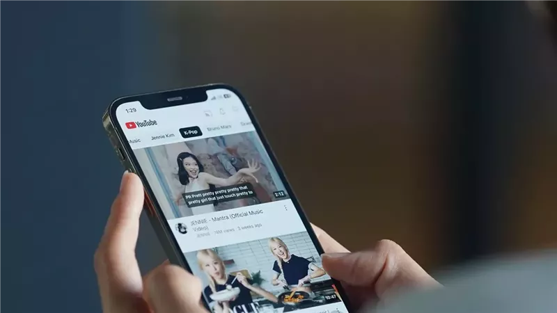يوتيوب يحظر تشغيل الفيديو في الخلفية لغير المشتركين في Premium 