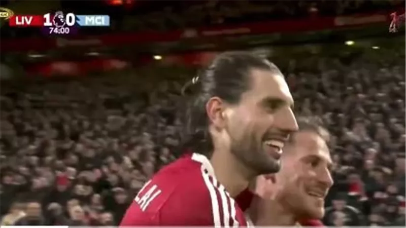 ليفربول ومان سيتي.. سوبوسلاي يسجل هدف تاريخي عالمي