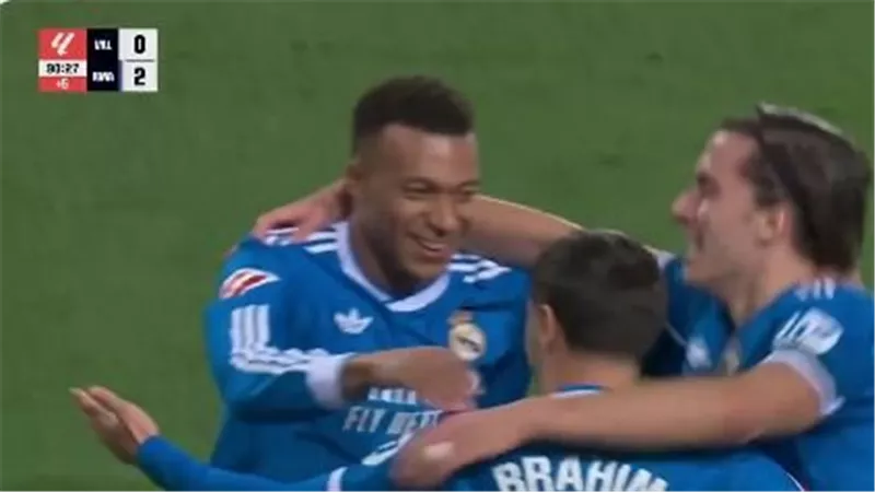 أهداف ونتيجة مباراة ريال مدريد وفالنسيا (2-0) الشوط الثاني بالدوري الإسباني