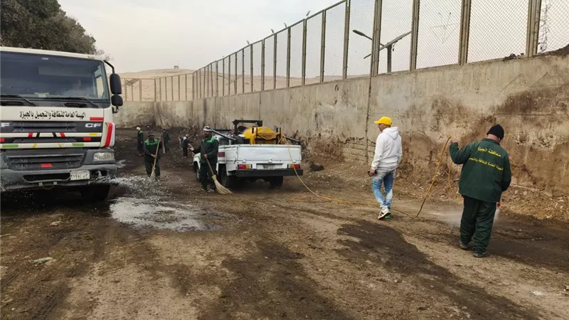 محافظة الجيزة ترفع ١٢٠٠ طن مخلفات هدم بمحيط المنطقة الأثرية بالهرم