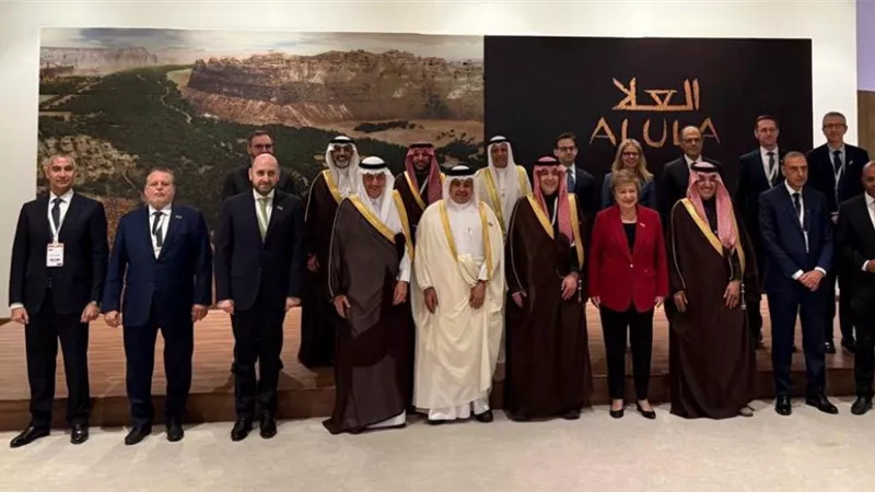 محافظ البنك المركزي يشارك في مؤتمر العُلا للأسواق الناشئة بالسعودية