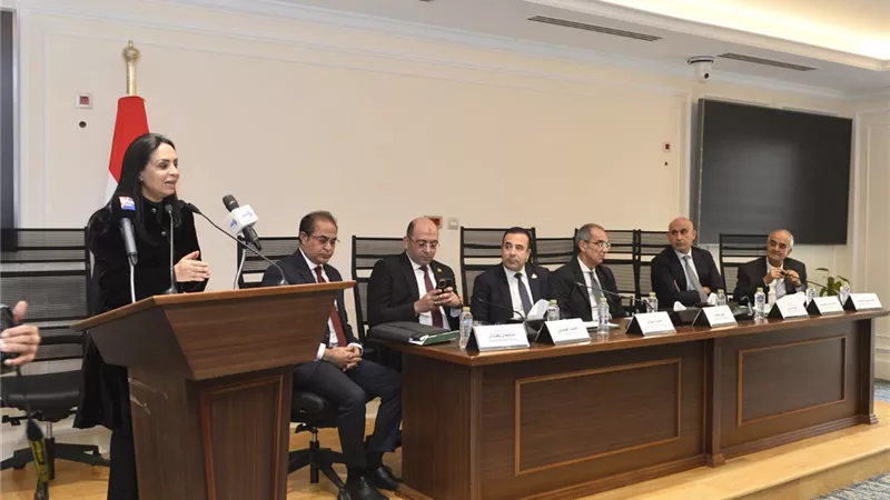 لجنة الاتصالات بالنواب تعرض محتوى توعوي لمخاطر لعبة 