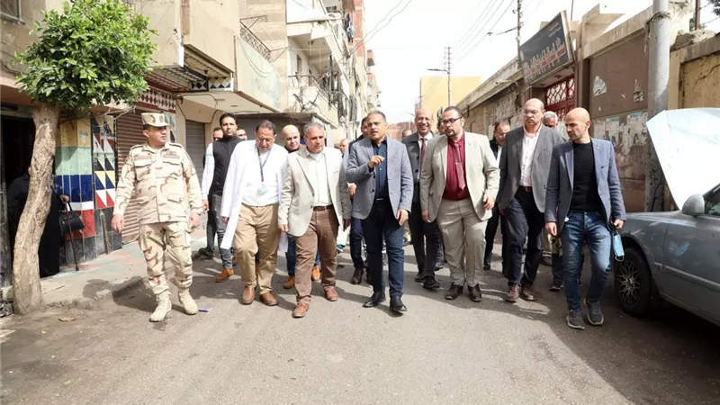 محافظ الشرقية يتفقد مستشفى حميات الزقازيق للاطمئنان على مستوى الخدمات