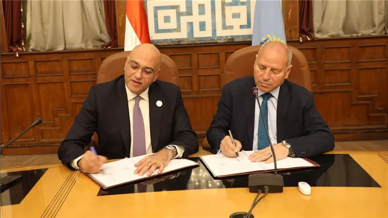القاهرة توقع اتفاقًا بـ11.5 مليون لتطوير الزاوية الحمراء صحيًا وعمرانيًا |صور 