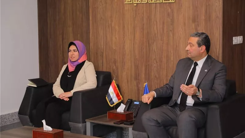 محافظ دمياط يجتمع بنواب البرلمان لمتابعة ملفات التنمية والخدمات