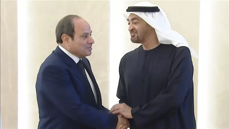 دبلوماسية التوازن.. لماذا اختار السيسي الإمارات في هذا التوقيت؟
