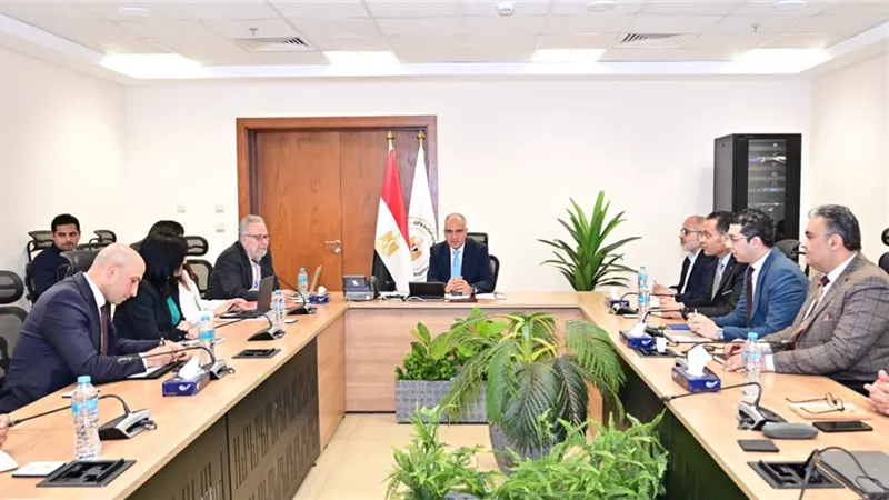 سويلم: مصر تواجه تحدي ندرة المياه وتعتمد على نهر النيل بنسبة ٩٨٪