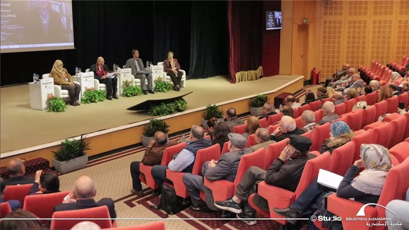 أصداء الذاكرة.. مصطفى العبادي ومكتبة الإسكندرية 