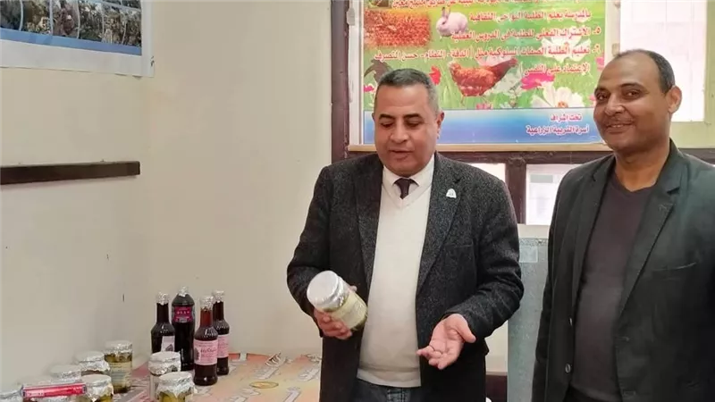 وكيل مديرية التعليم يفاجئ مدارس إدارة الوقف التعليمية في قنا