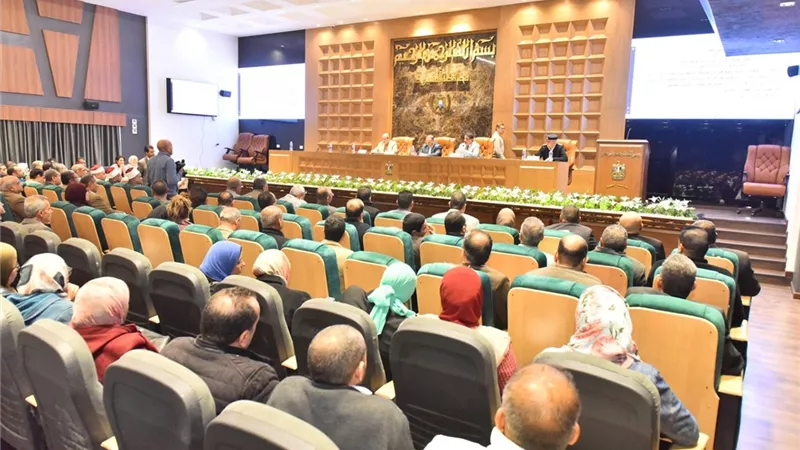 «تنفيذي أسيوط» يناقش التعديات والتصالح واستكمال مشروعات البنية التحتية