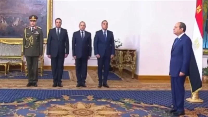 الرئيس السيسي يستقبل الوزراء لأداء اليمين الدستورية 
