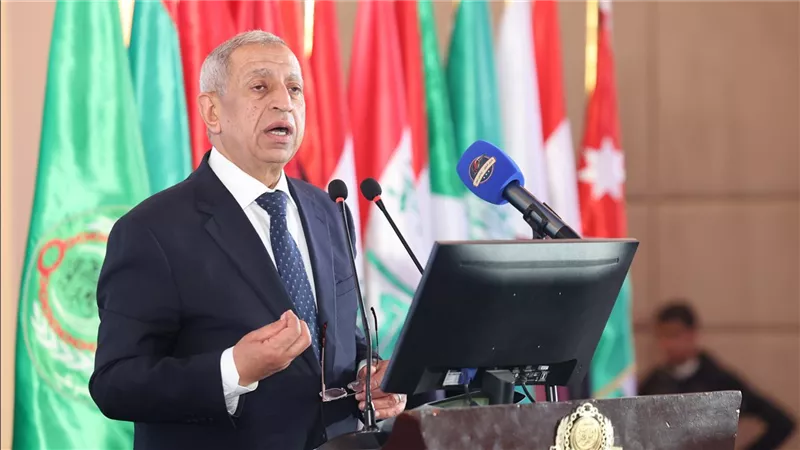 عبد الغفار: الأكاديمية العربية عبرت أمواج التحديات العالمية نحو شاطئ الإنجاز