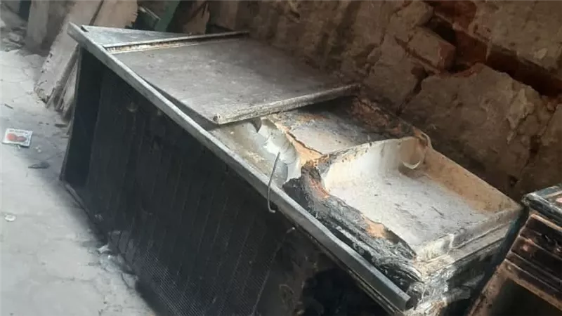 النيران تأكل شقة ببولاق الدكرور وتخلف ورائها أسرة بدون مأوى 