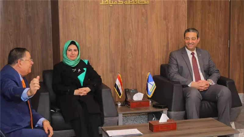محافظ دمياط يلتقي مجلس مستثمري دمياط الجديدة لتحقيق التنمية المستدامة