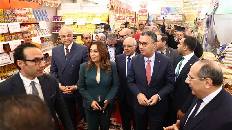 جولة موسعة لوزيري التموين والتنمية المحلية لافتتاح مشروعات خدمية بالقليوبية