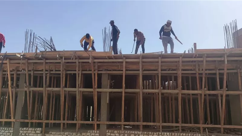 محافظ أسوان يتابع إزالة 453 حالة تعدٍ على أراضي الدولة ضمن الموجة 28