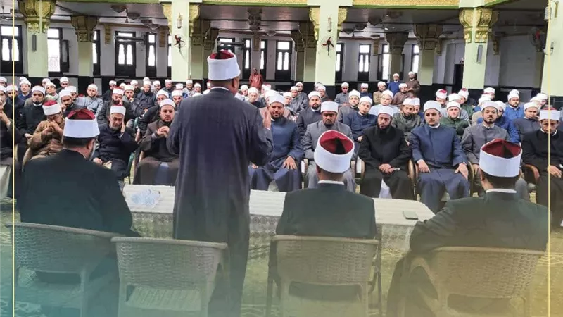 استعدادا لشهر رمضان المبارك مدير أوقاف السويس يعقد اجتماعا بأئمة المحافظة 